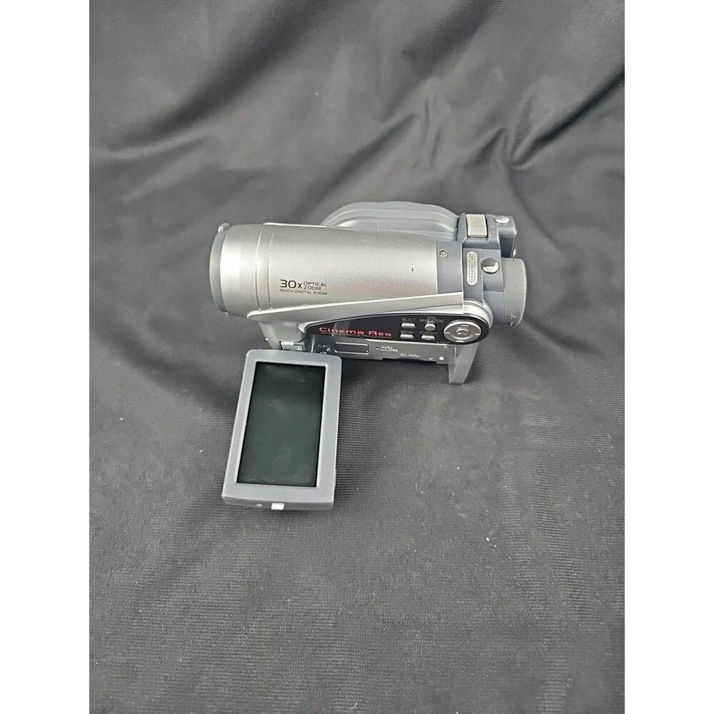 Hitachi dz-gx5080a DVD Camcorder, With Accessories Tested Working Needs Battery